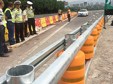 道路防撞護欄價格